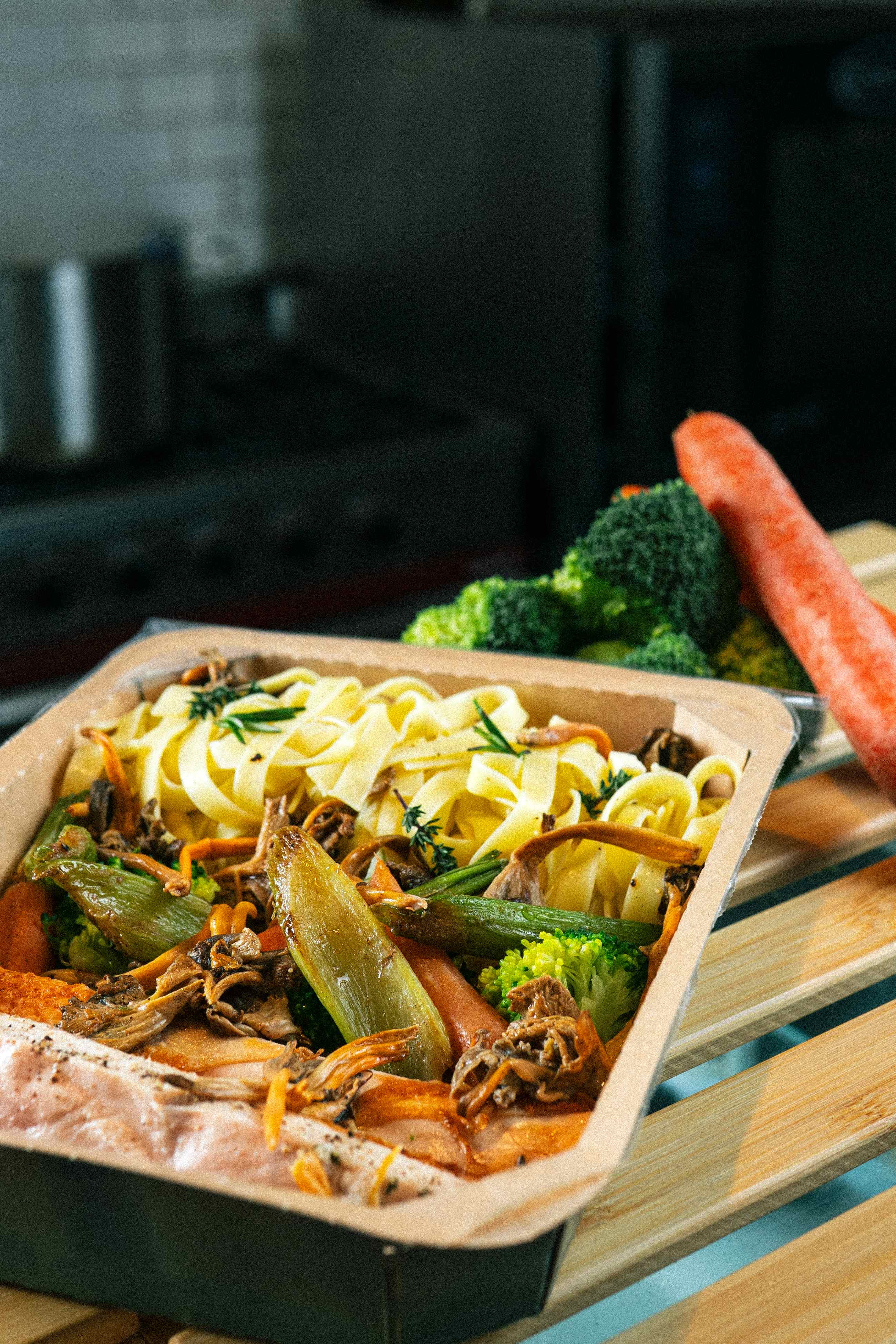 Poitrine de volaille Chanterelle et sauce vin jaune tagliatelle